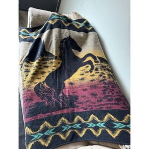 Vintage Hi Pile Horse Aztec Patterning INSANE graphic‎ Country Girl Western Wear